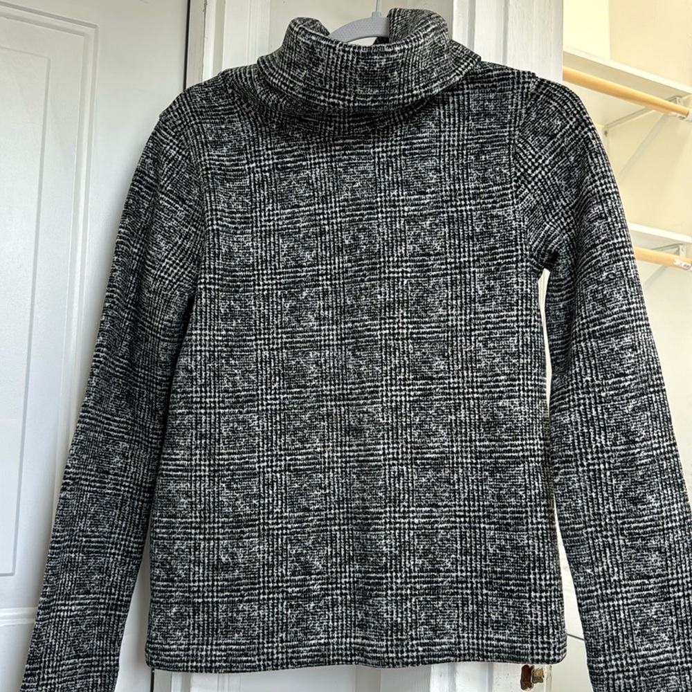 J Crew Turtleneck Black and White Sweater. Size S